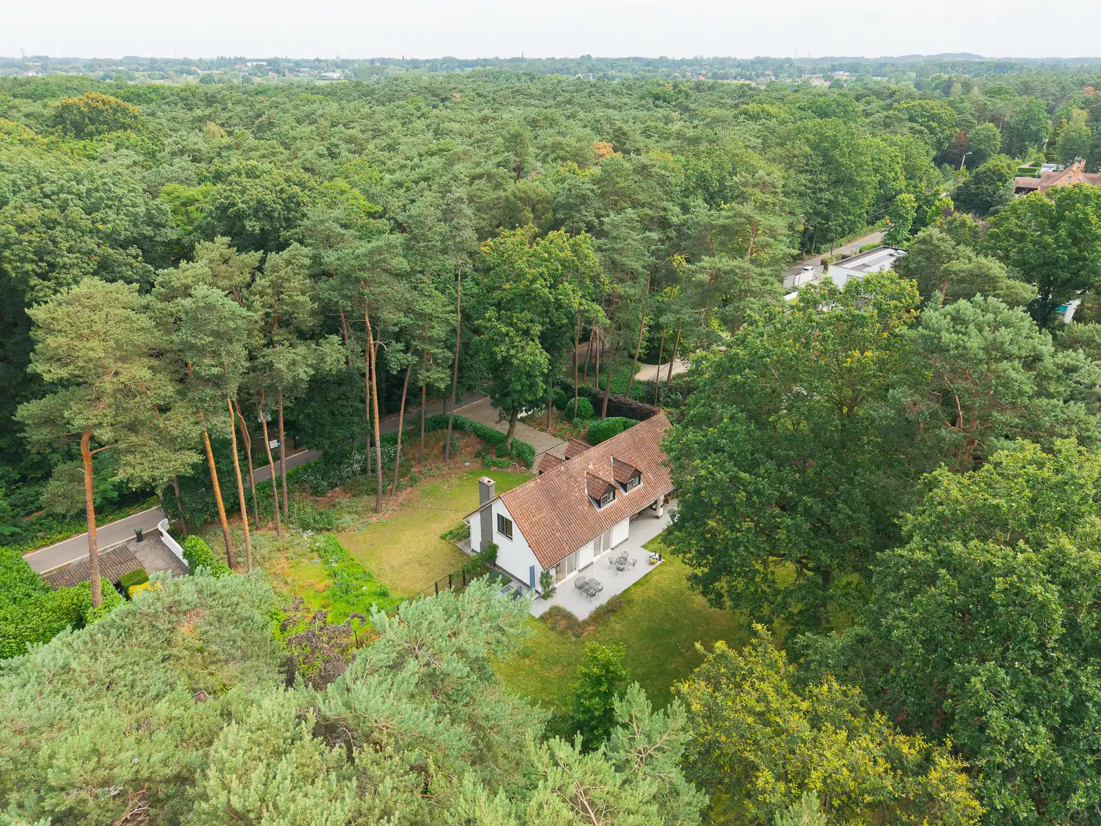 Klassevolle, instapklare villa op ruim perceel te Bonheiden foto 2