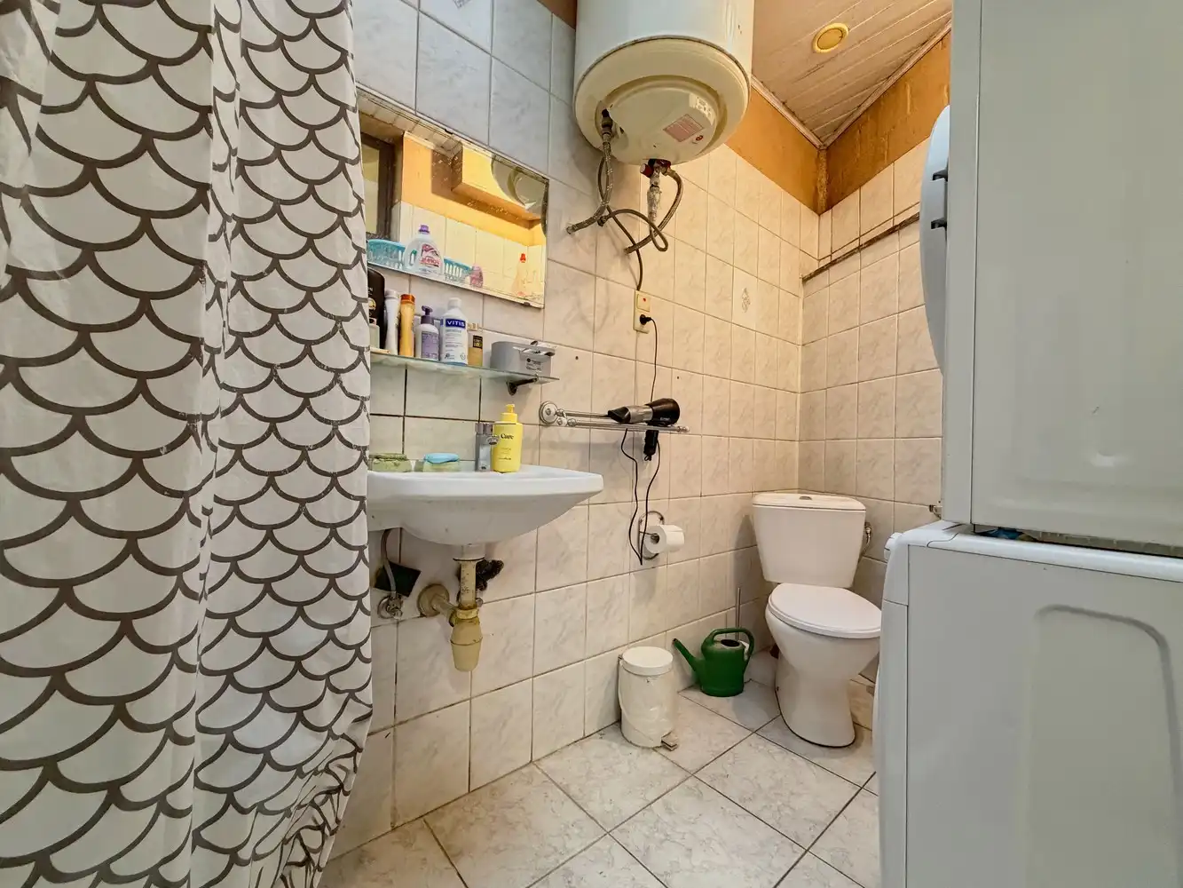 Appartementsgebouw met 3x appartementen met stabiele huurinkomsten! foto 4