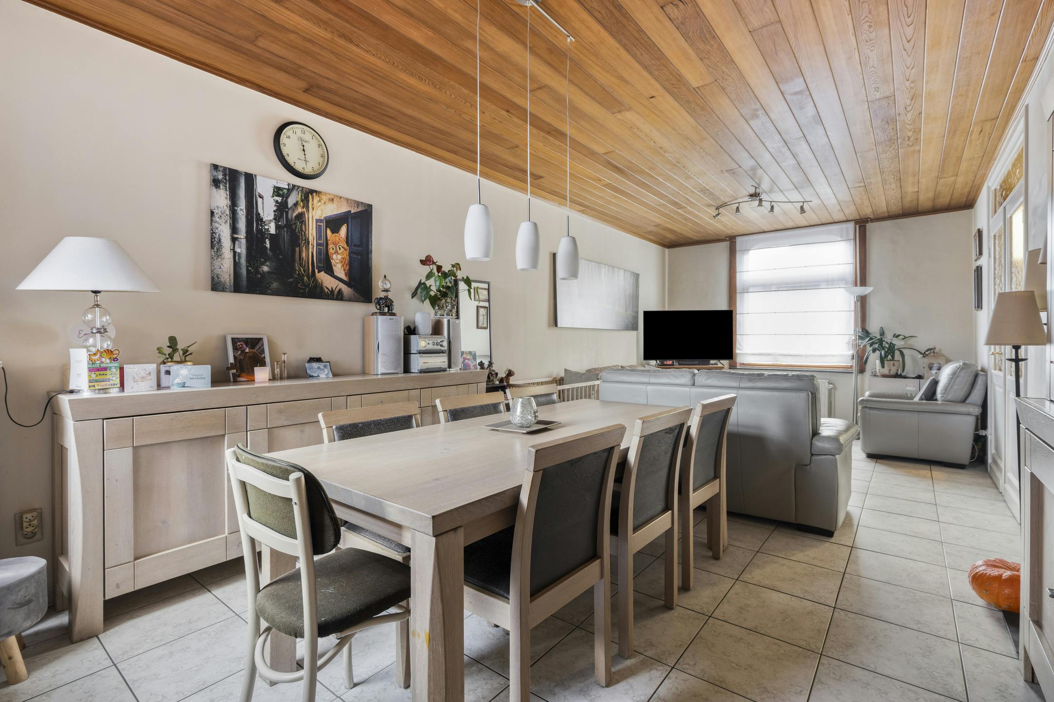 Huis te koop nabij het centrum en station van Waregem foto 2