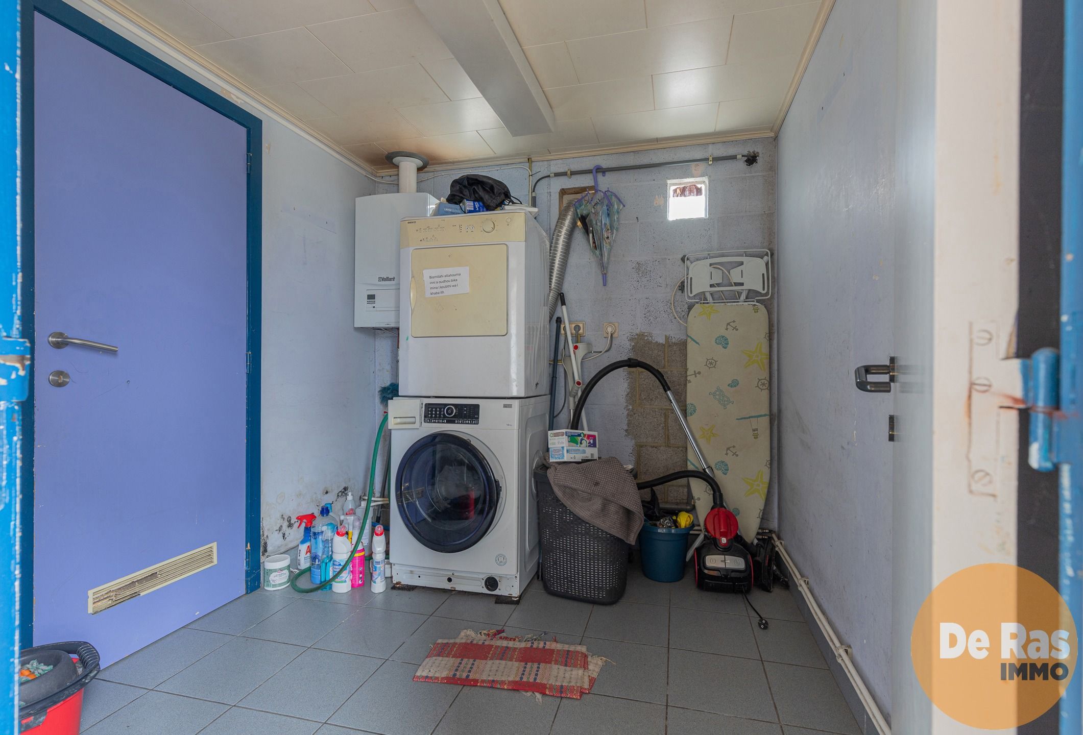 UITBERGEN - Te renoveren woning met tuin in rustige straat foto 10