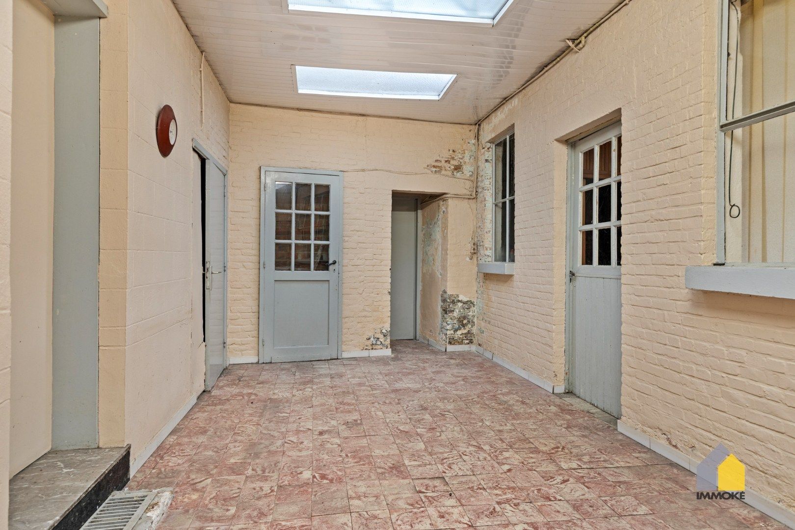 Te renoveren woning met 4 slpks, polyvalente ruimte en knusse tuin. foto 12