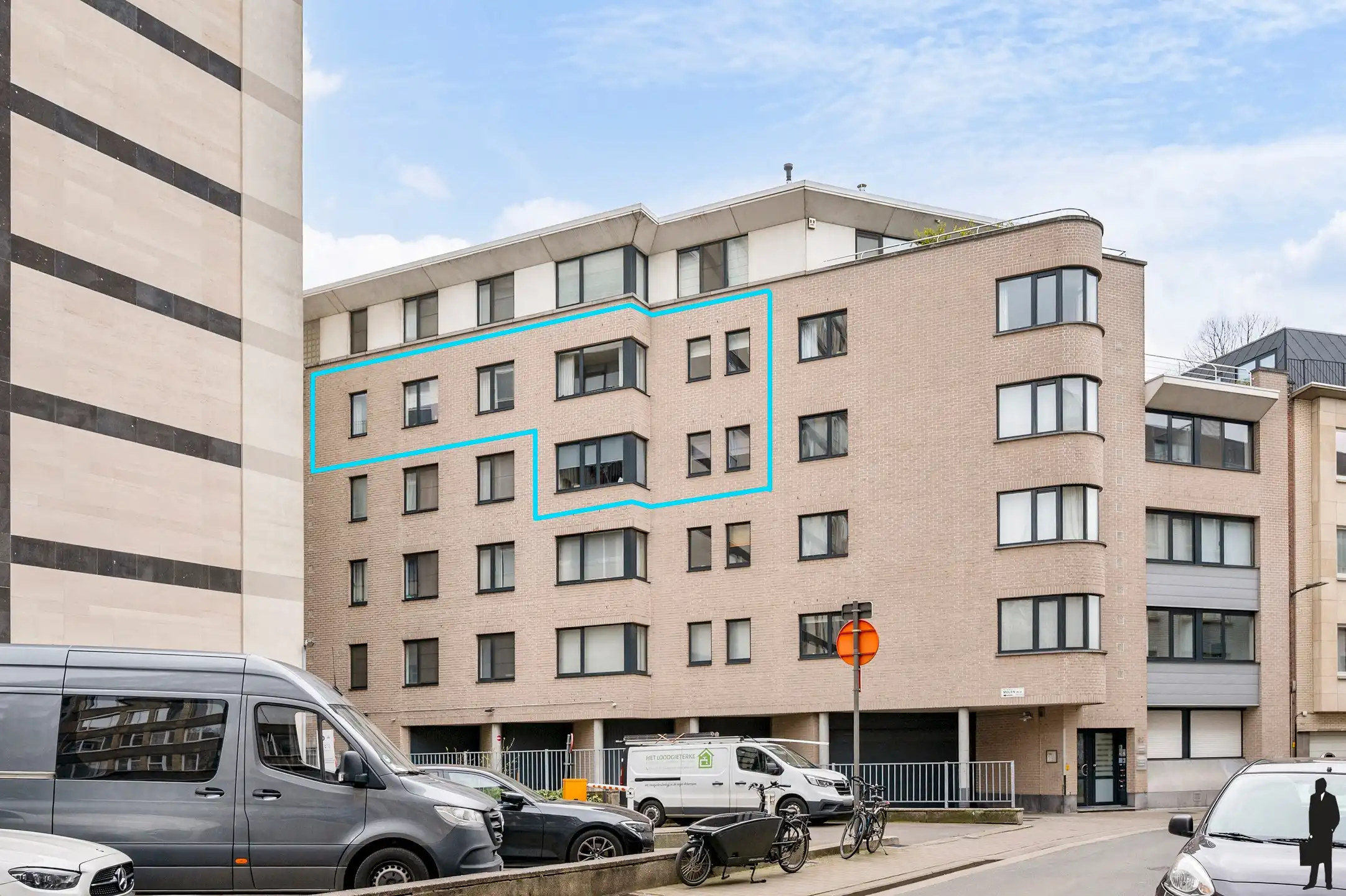 Lichtrijk duplex appartement met uitzonderlijk brede gevel foto 4