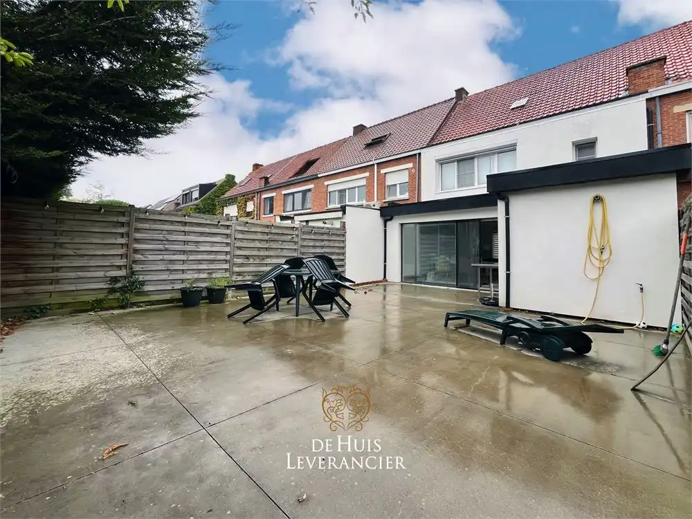 Instapklare gezinswoning (4 slpks) met garage in de Altenawijk foto 3