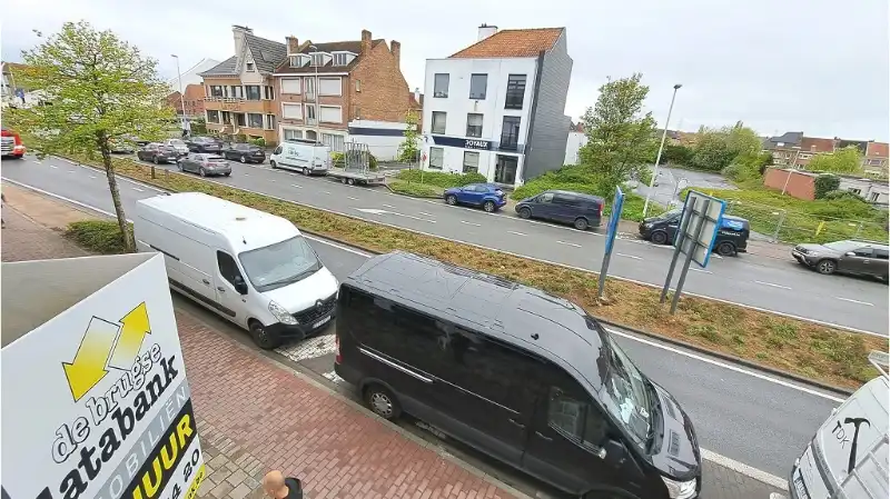 Recent 2-slaapkamerappartement met TERRAS en CARPORT te huur in Brugge foto 10