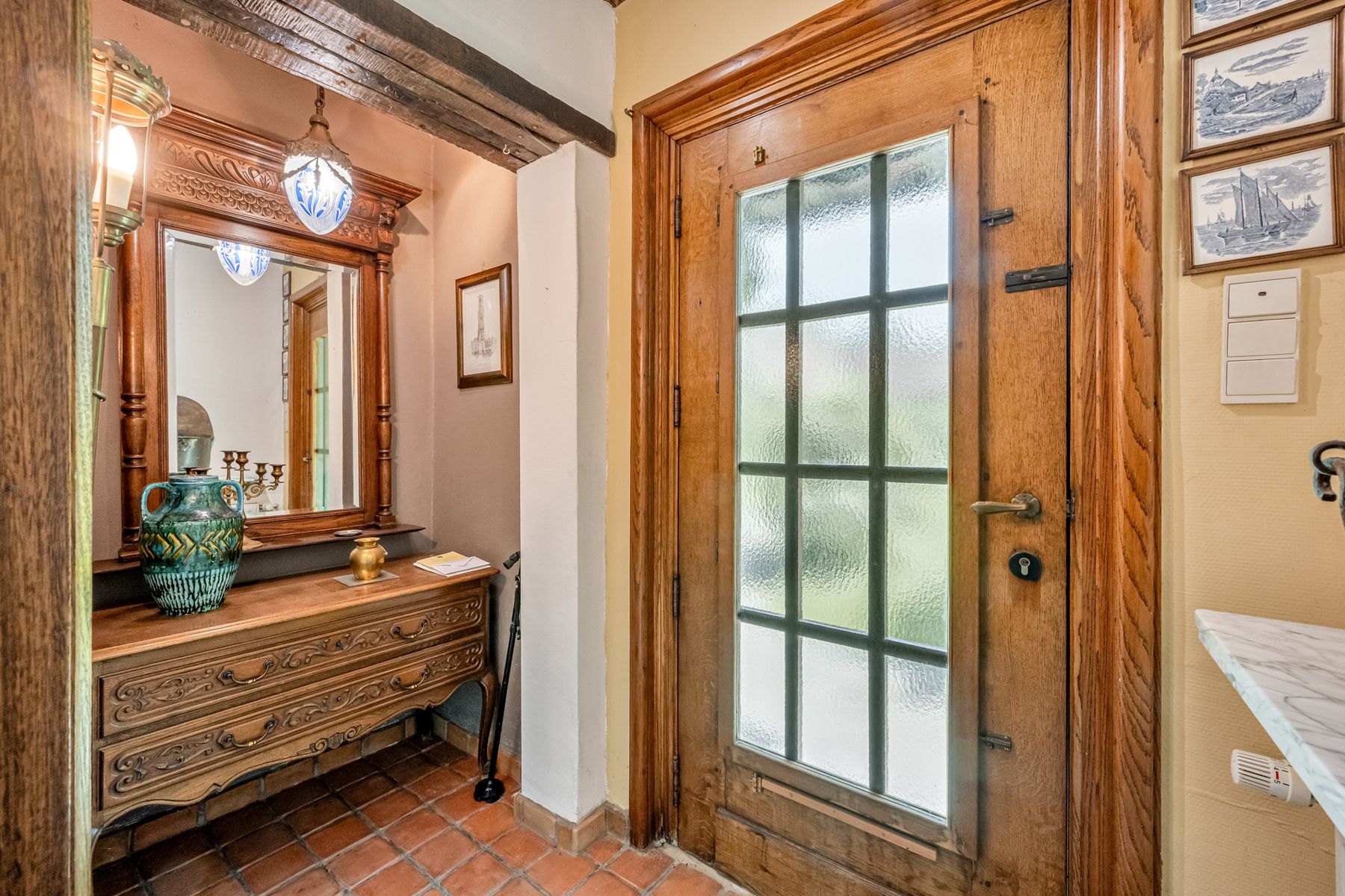 Charmante woning met karakter – ideaal renovatieproject! foto 4
