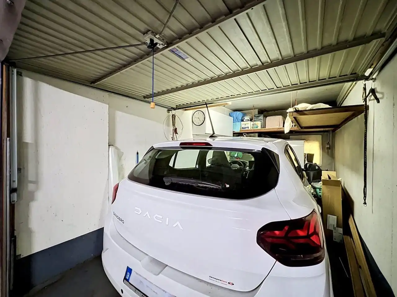 Vlot toegankelijke garagebox te koop in de toeristische zone van Heist-aan-Zee foto 12