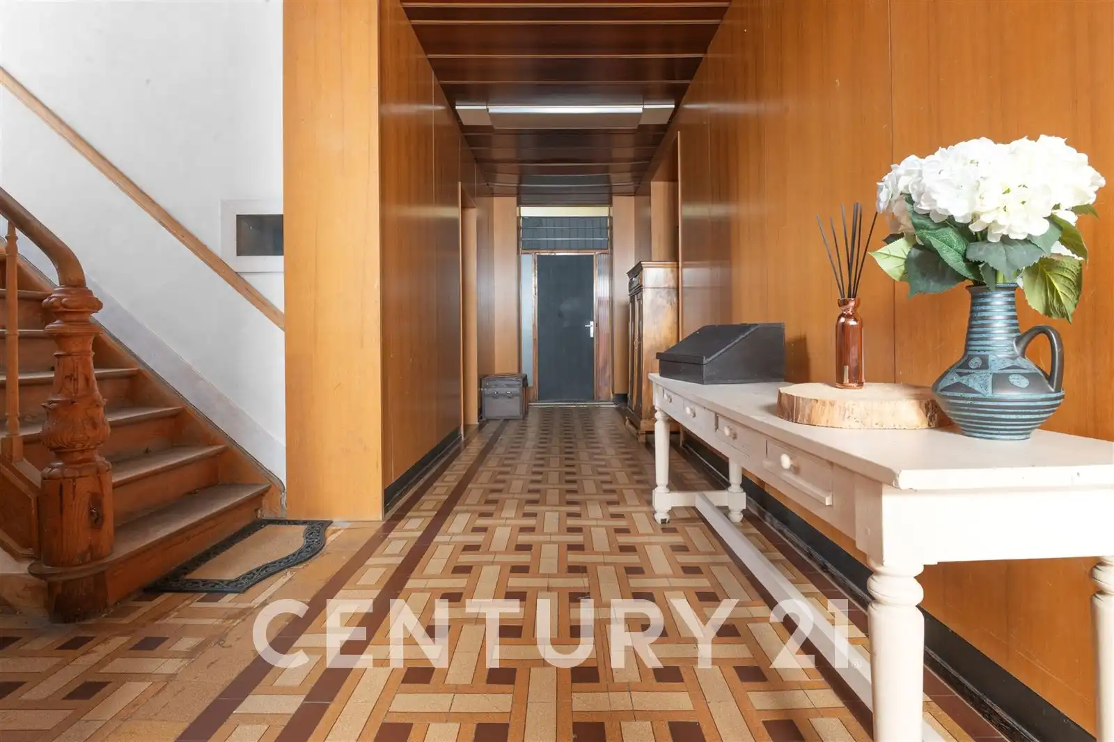 Herenwoning met mogelijkheid meergezinswoning of praktijk foto 6