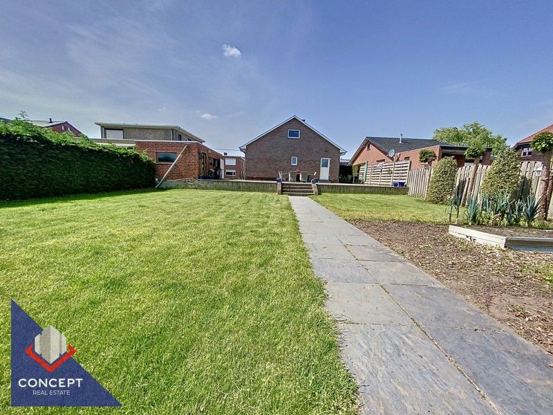 Instapklare woning met 3 slaapkamers met achterliggende paardenweides. foto 32