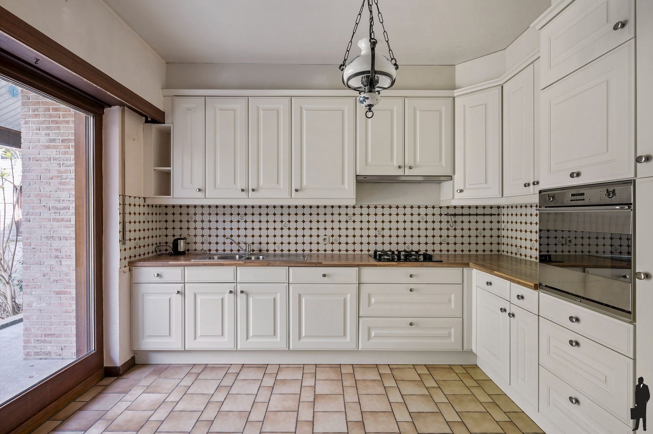 Goed onderhouden villa op centrale locatie foto 7