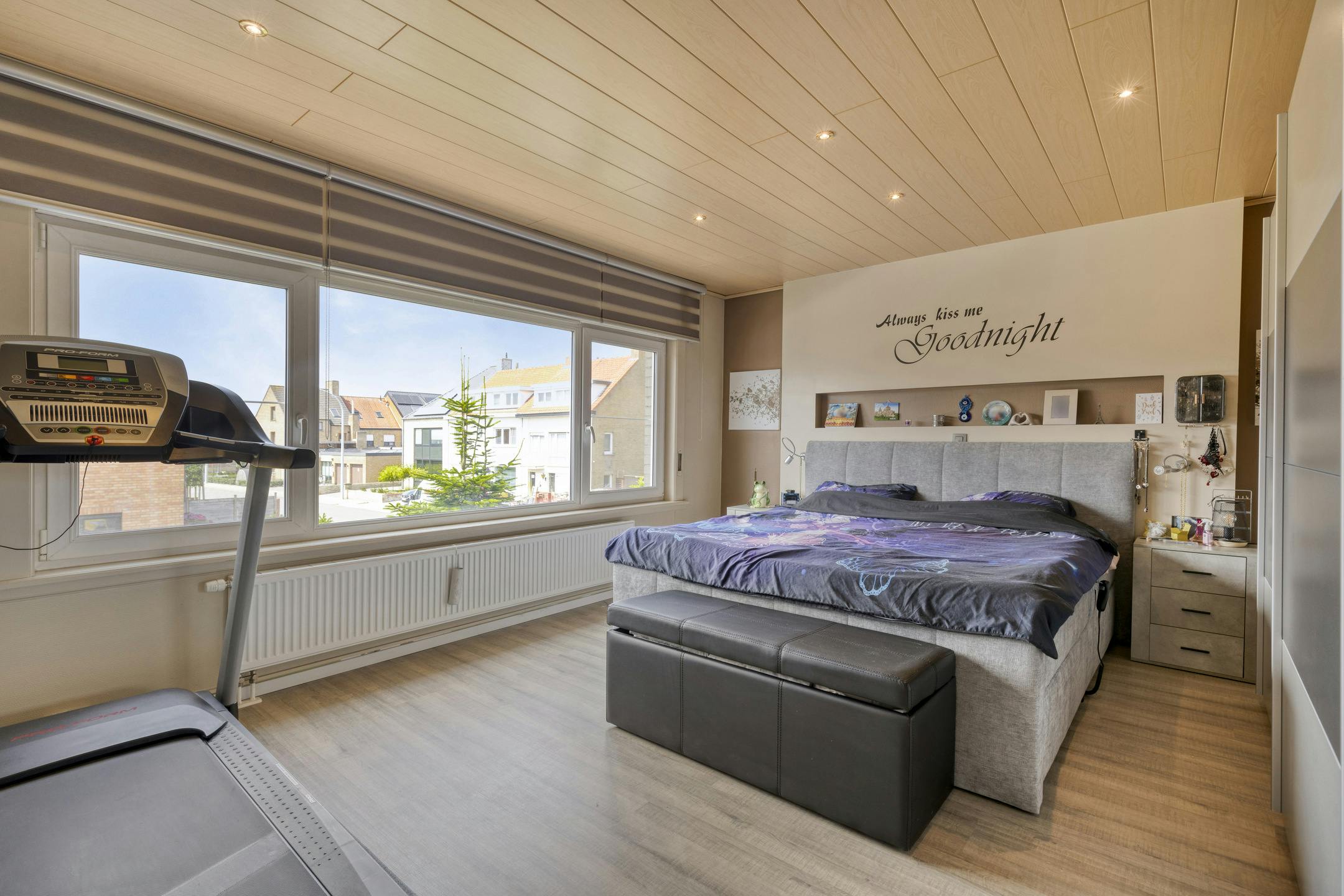 Instapklaar huis met 4 slaapkamers en garage te Assebroek  foto 7