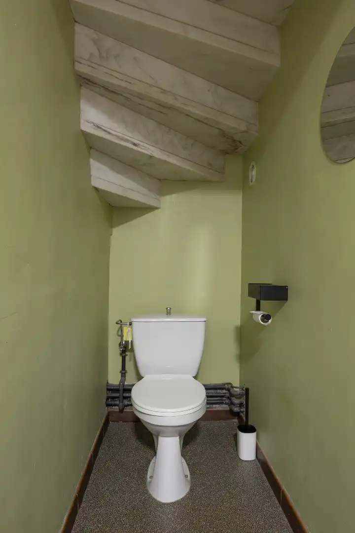 Ruim gelijkvloers appartement te koop! foto 10