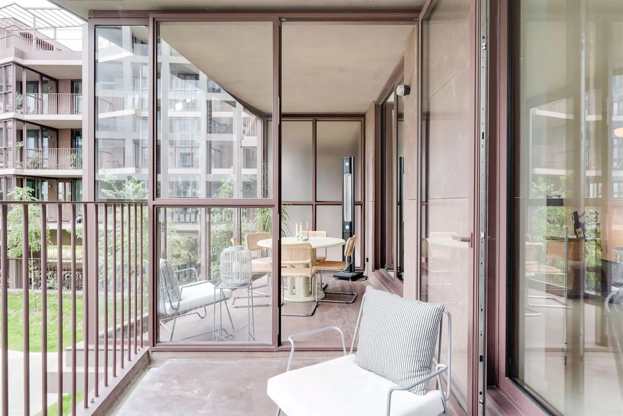 Hoogwaardig afgewerkt appartement met twee slaapkamers foto 9