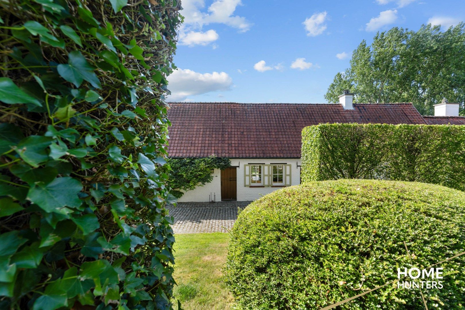 Exclusieve villa met gastenverblijf en panoramische zichten foto 35