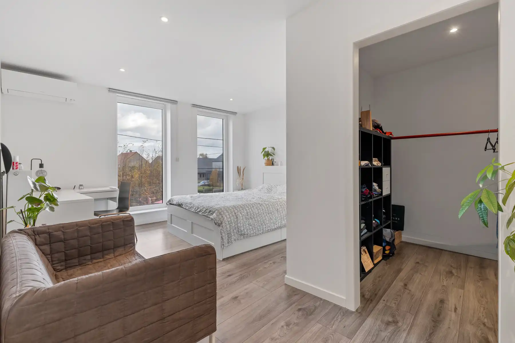 Moderne en exclusieve villa met 4 slpk, zwembad en wellness foto 19