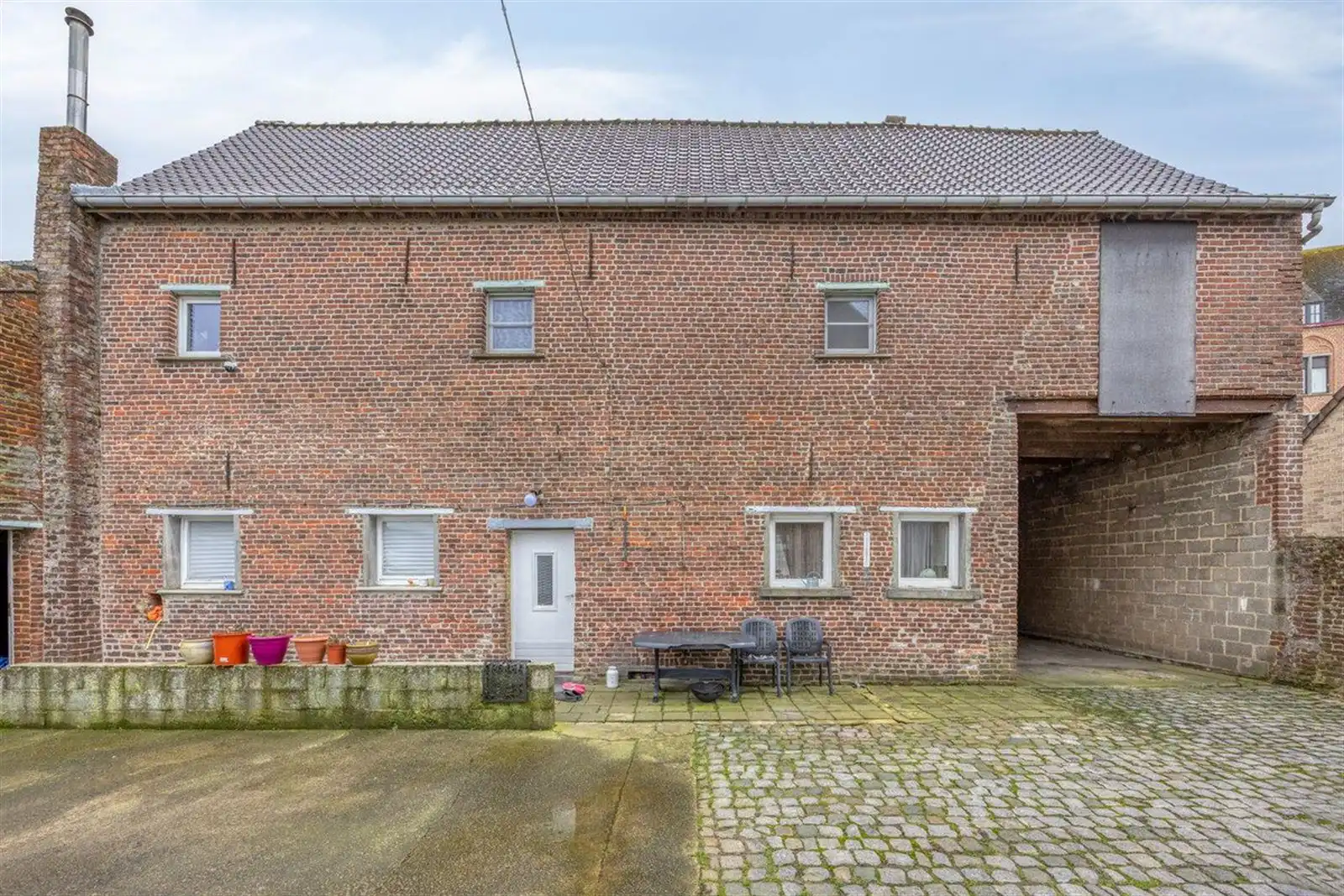 Hoeve met schuur en groot weiland  foto 15