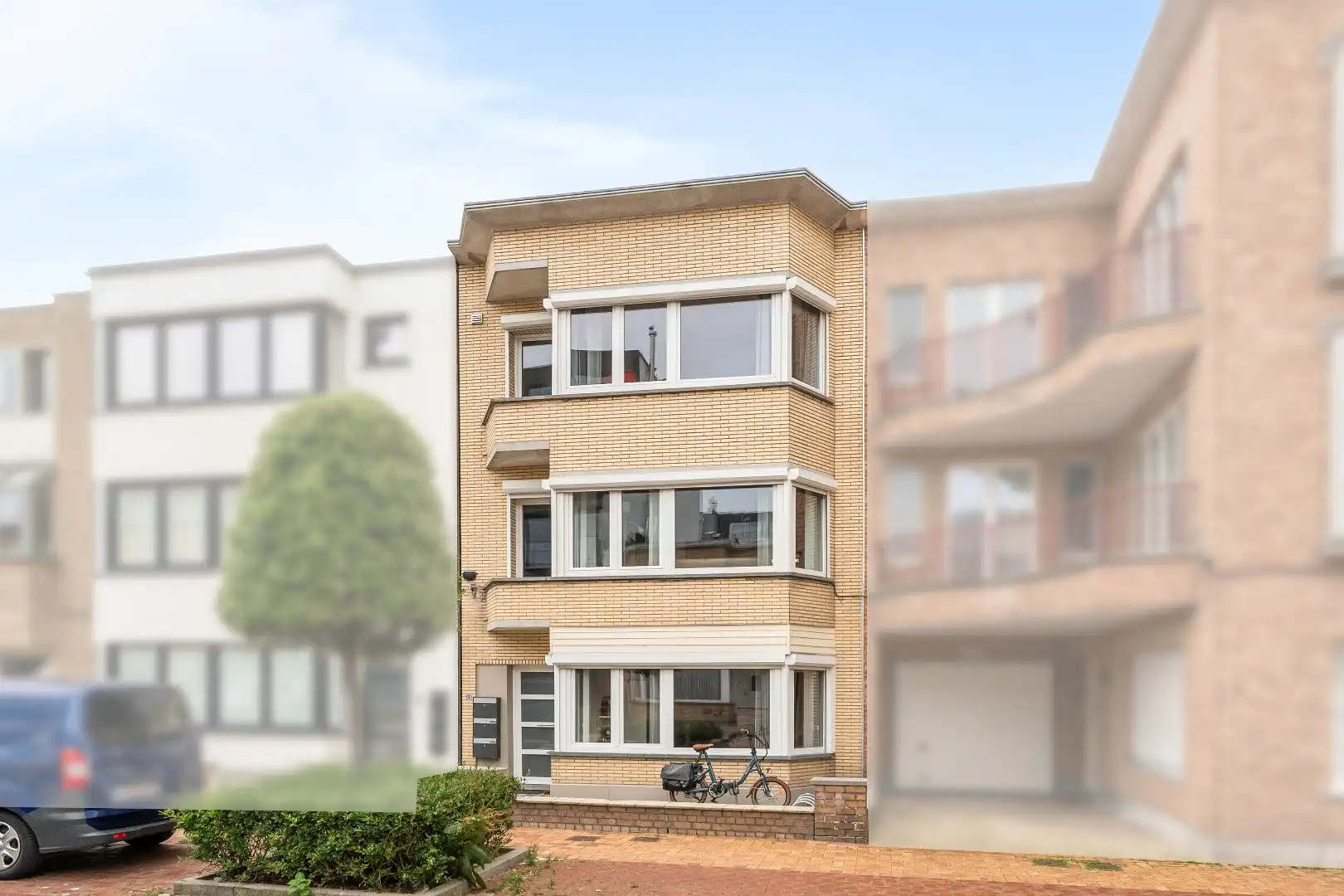 Opbrengstwoning in het Centrum van Wenduine foto {{pictureIndex}}