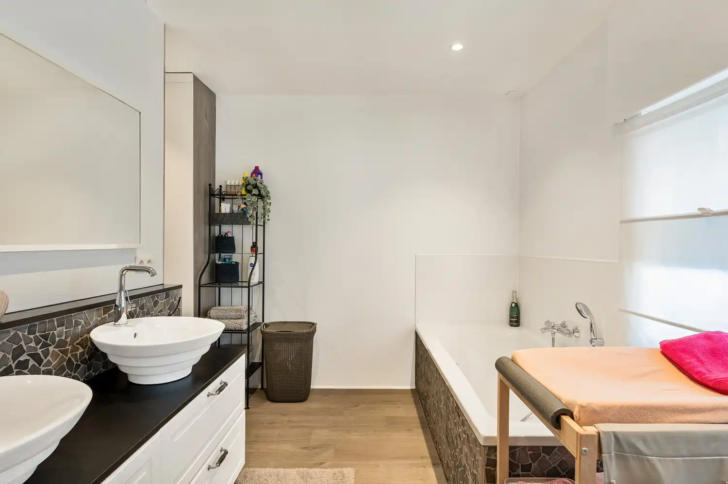 Volledig vernieuwde gezinswoning met tuin. foto 20