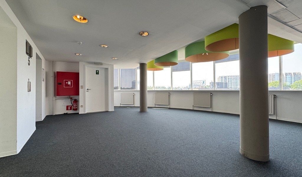Commerciële kantoorruimte te huur in Antwerp Gate I te Berchem foto 16