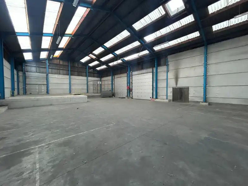 Ruime werkplaats / atelier met kantoren op topligging nabij UZ Gent foto 9