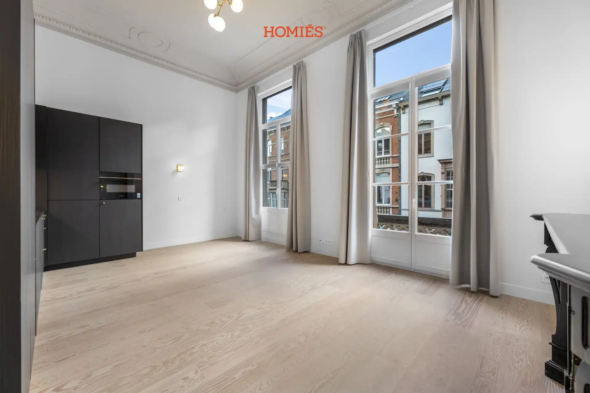 Exclusieve studio met balkon op Bondgenotenlaan foto {{pictureIndex}}