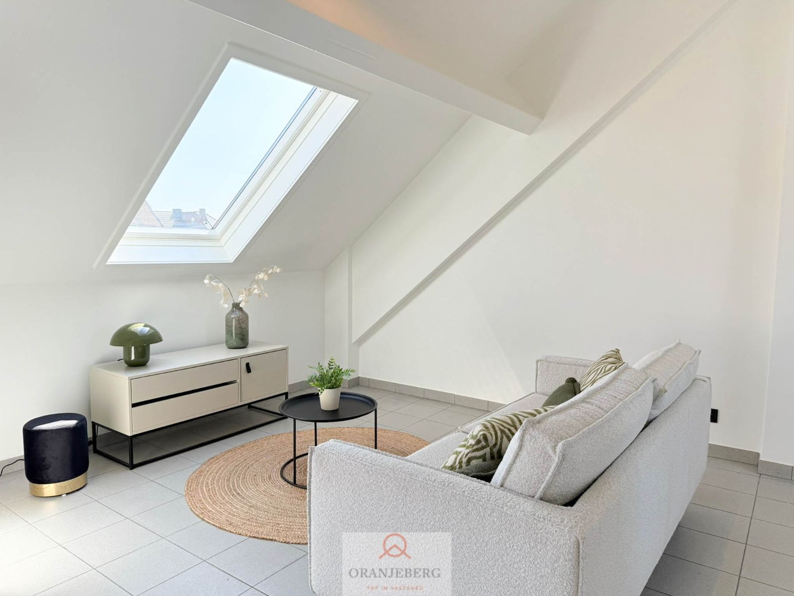 Lichtrijk 1 slpk-appartement met terras Sint-Amandsberg! foto 9