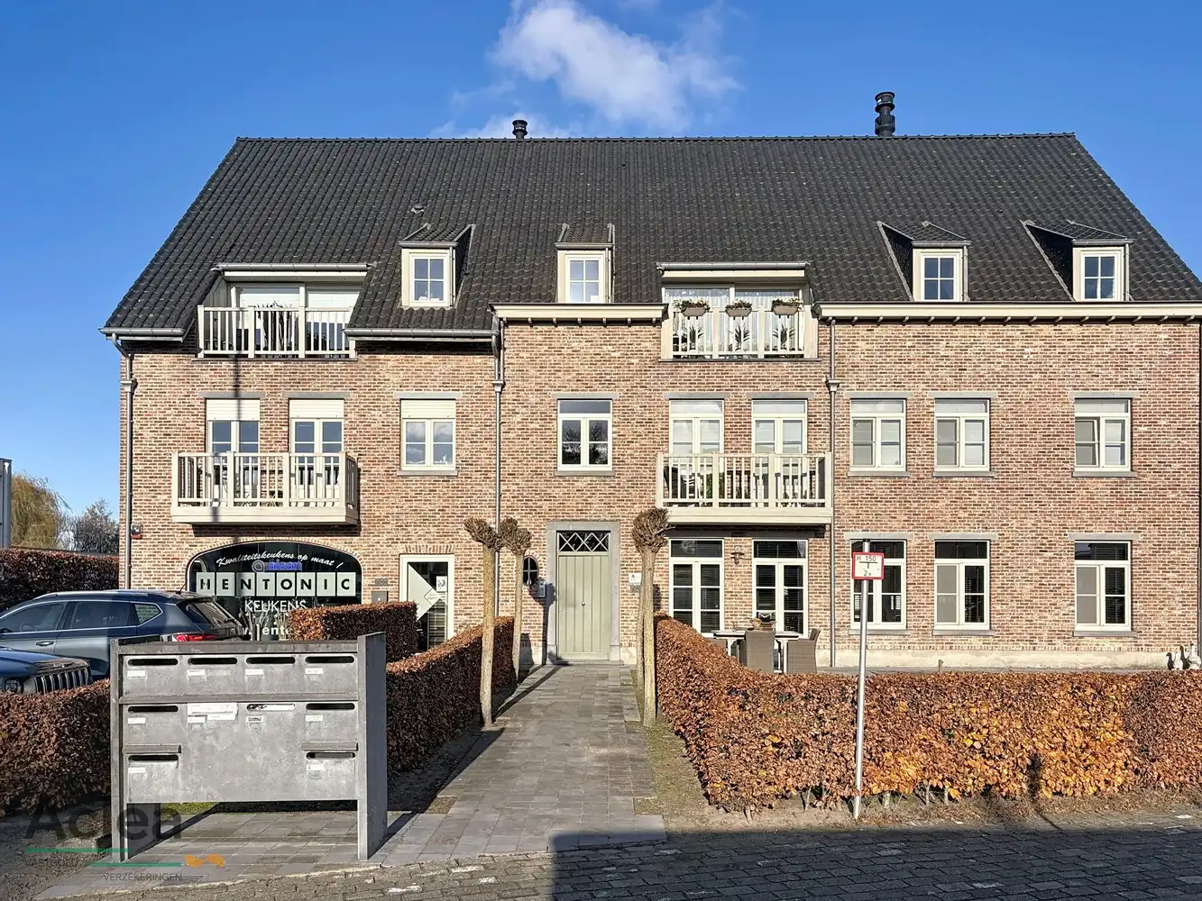 Prachtig appartement met uitzonderlijk groot terras foto {{pictureIndex}}