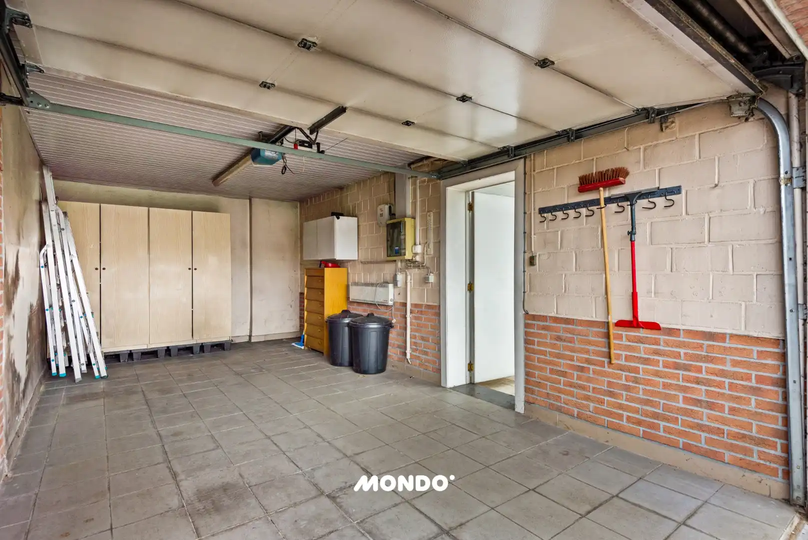 Te renoveren HOB met oprit, garage & potentieel te Opwijk. foto 24