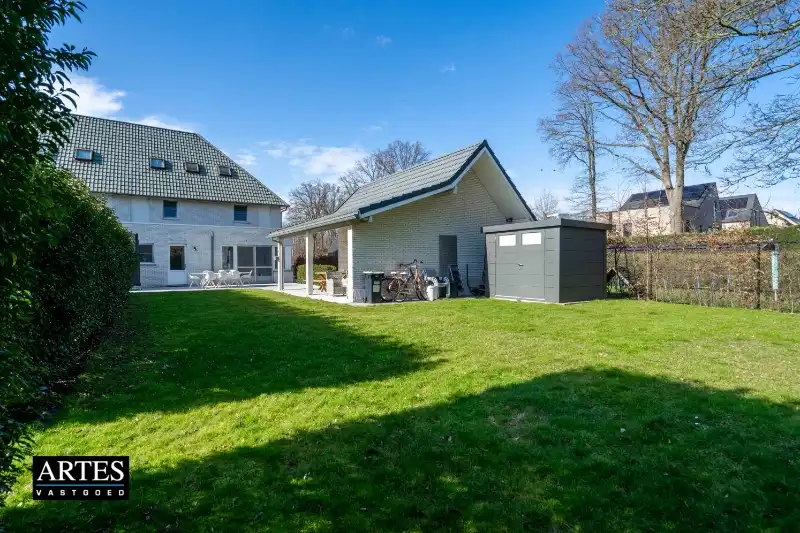 Karaktervolle woning met moderne luxe foto 7