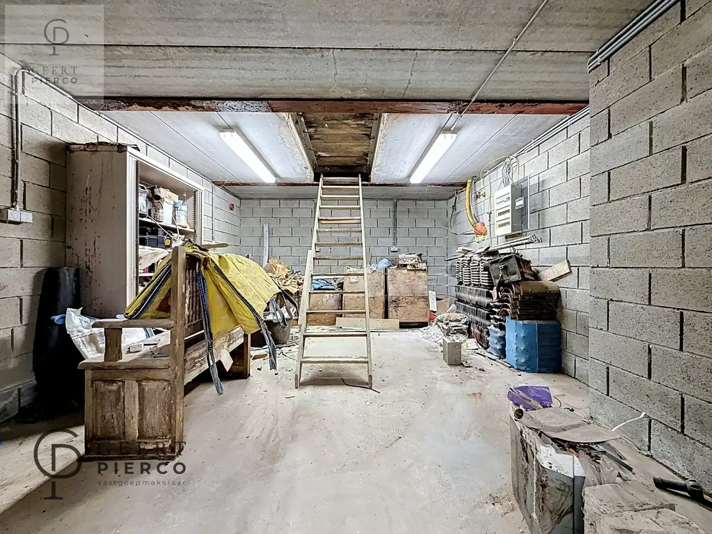 Knappe woonst op toplocatie foto 38