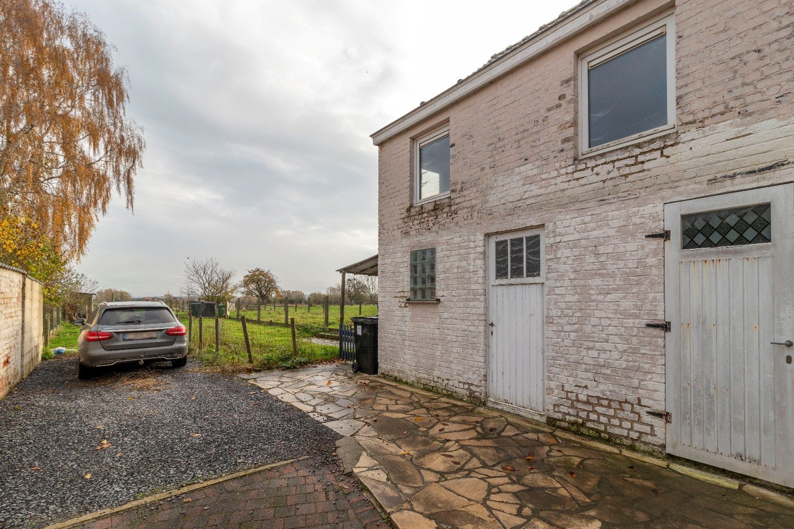 Ruime woning met tuin foto 10