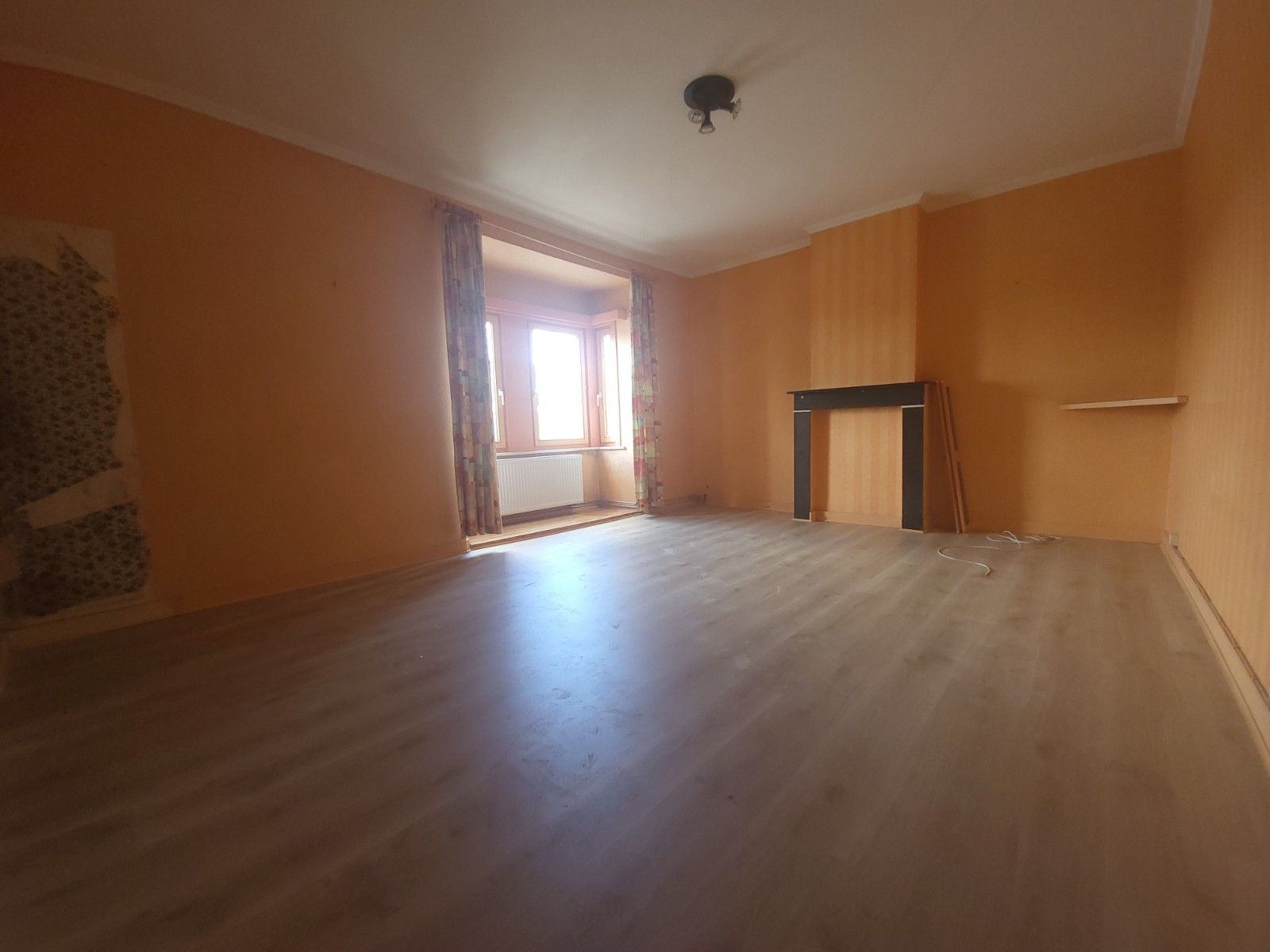 Ruime, centraal gelegen woning in Deinze foto 18