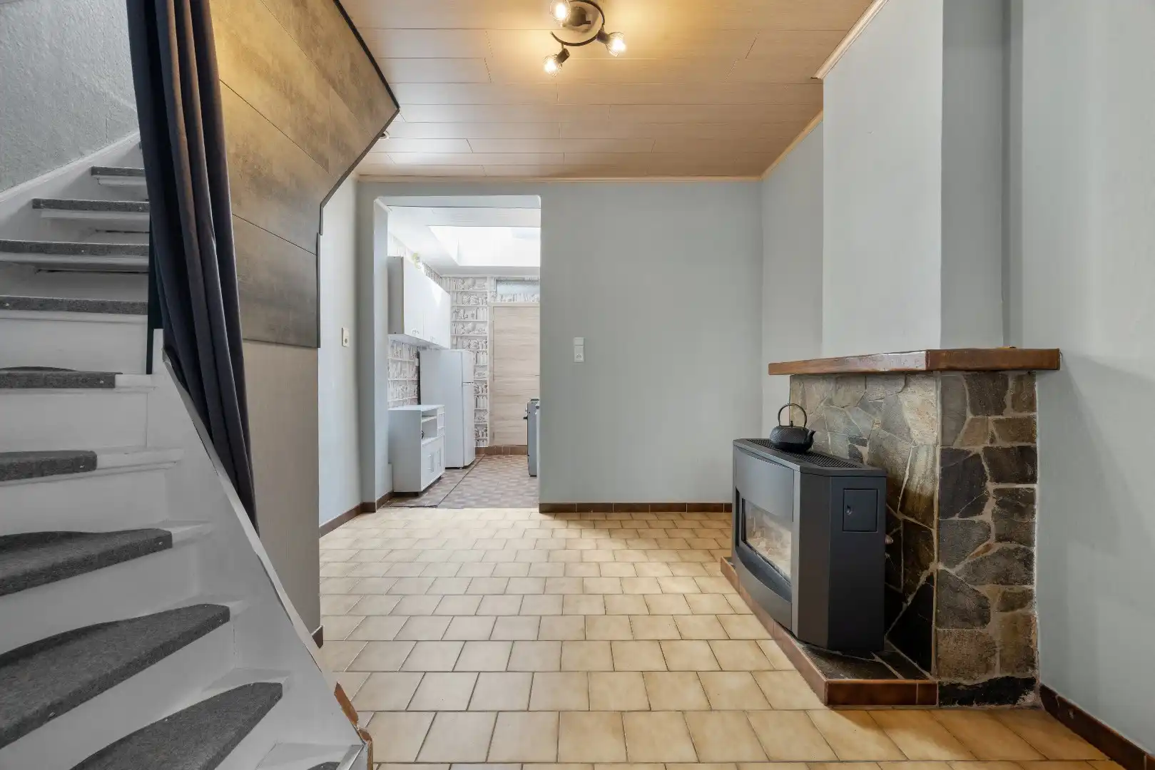 Instapklare gerenoveerde stadswoning met gunstig EPC foto 3