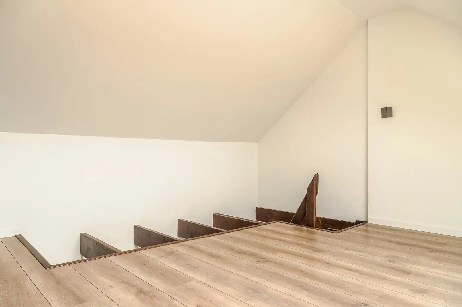 Gezellige starterswoning met garage. foto 14