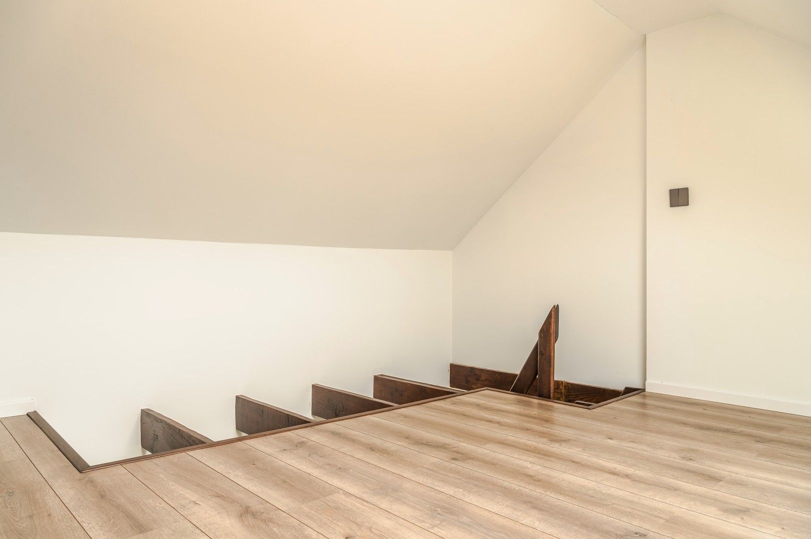 Gezellige starterswoning met garage. foto 14