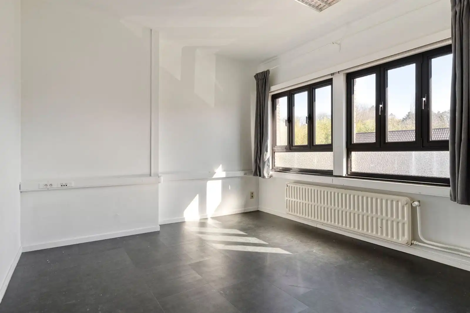 Gemengd gebouw te Sint-Genesius-Rode foto 19