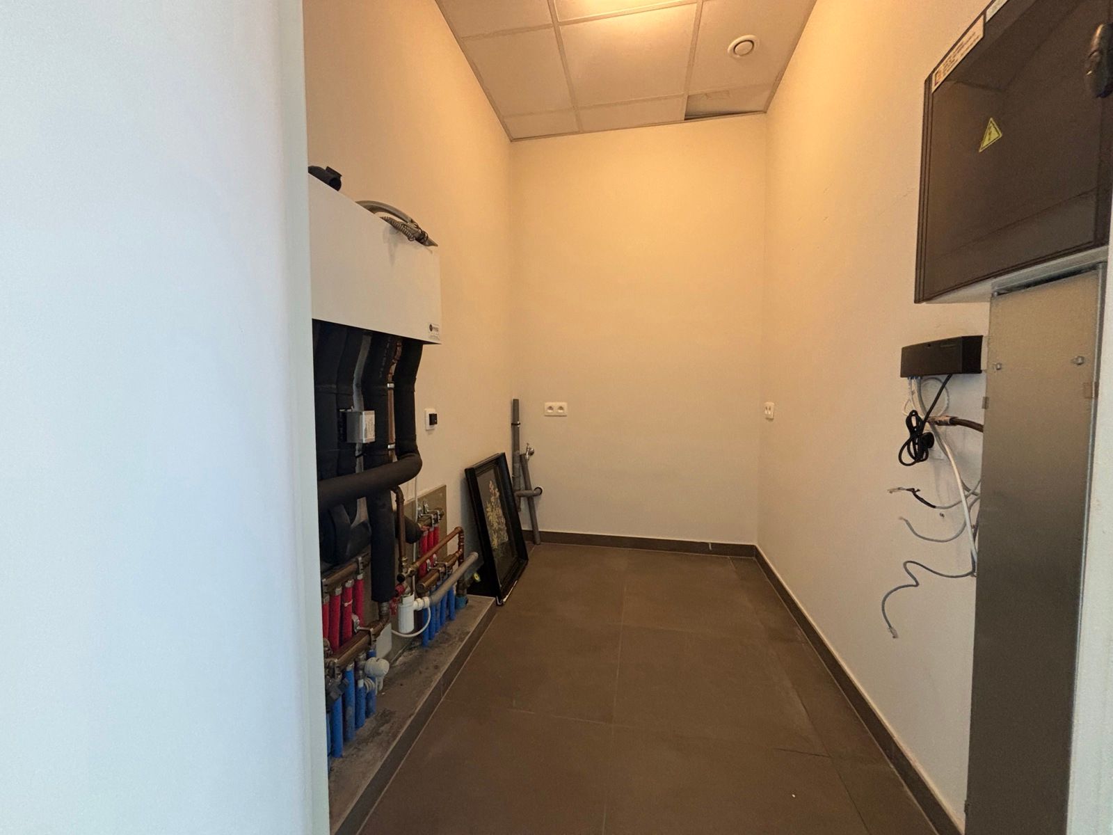 TE KOOP: Zeer mooie Serviceflat 2 SLAAPKAMERS en terras! foto 11