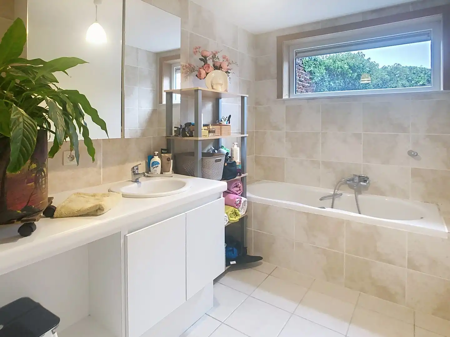 Volledig gerenoveerde woning vlakbij centrum en winkels foto 5