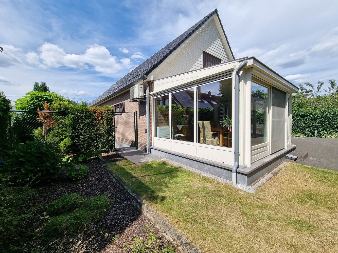 Ruime, instapklare woning met 4 slpks op 6a71ca foto 50