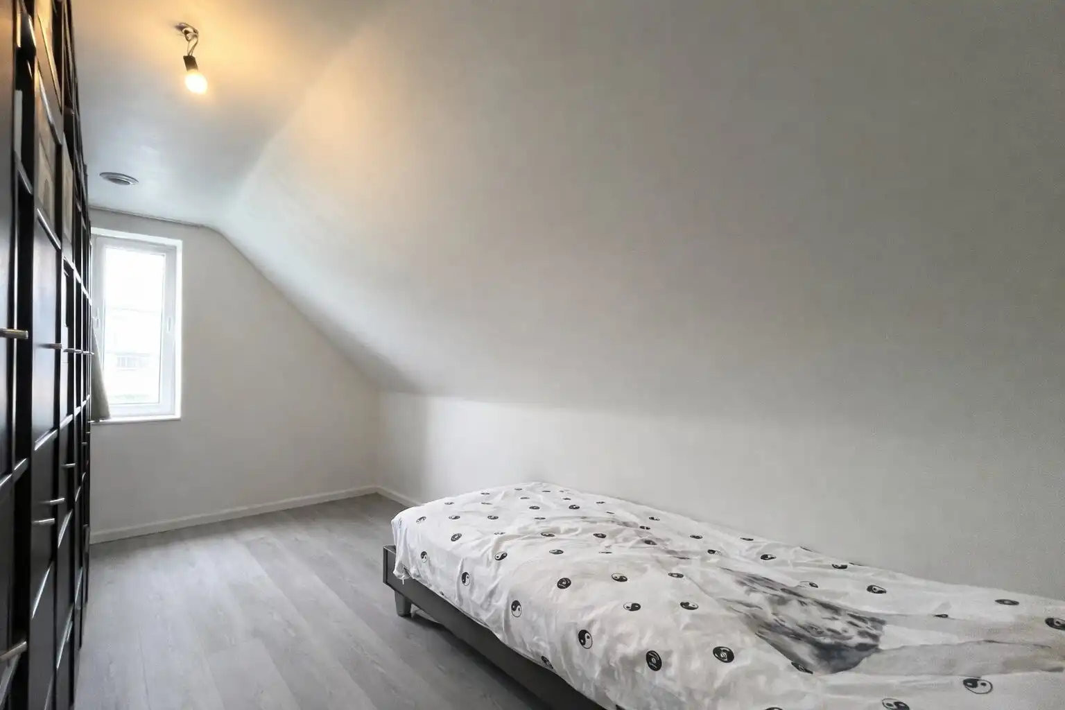 Moorslede – Rustig gelegen halfopen woning met tuin en 3 slaapkamers foto 7