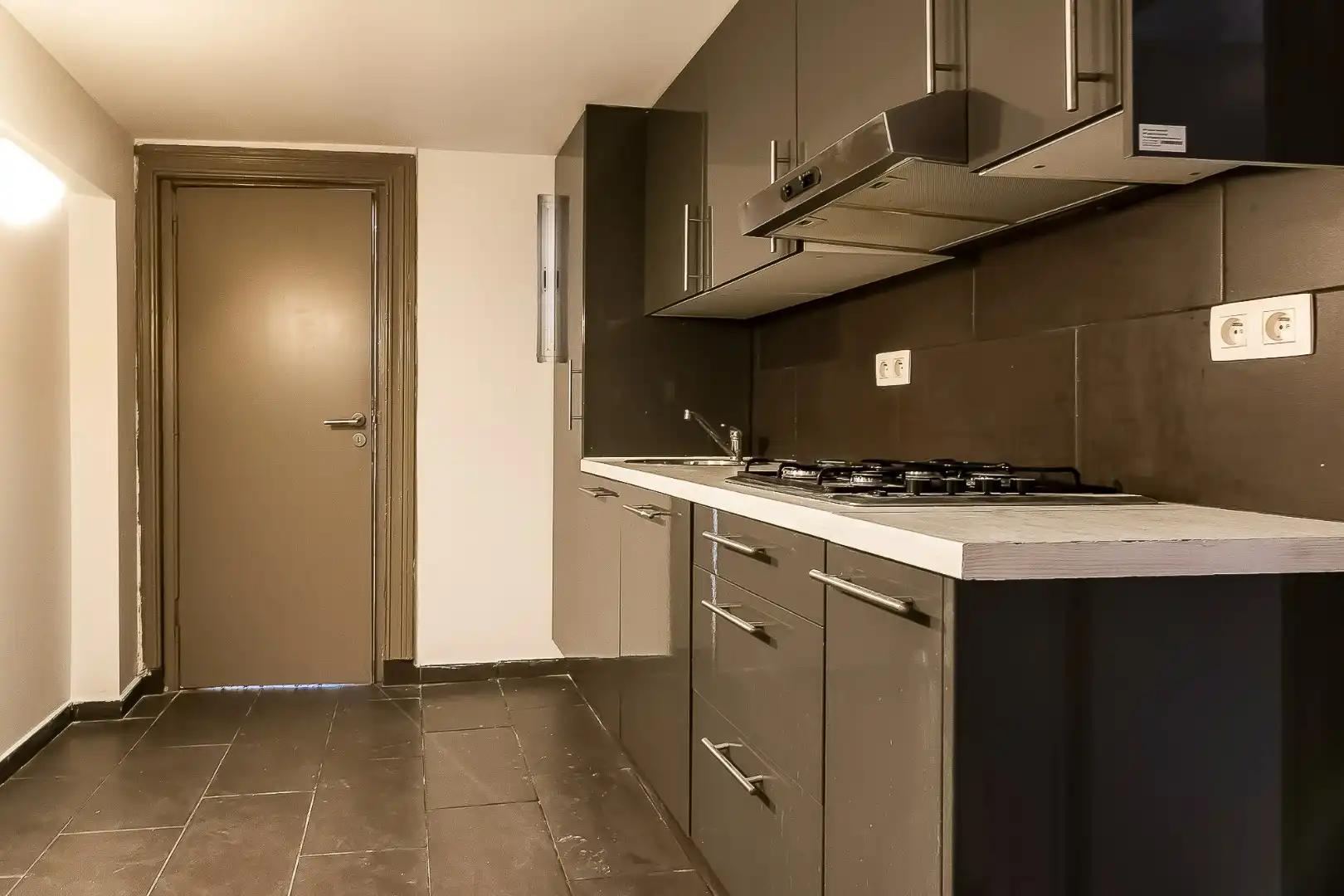 Leuk appartementje op het Zuid aan de Marnixplaats foto 3