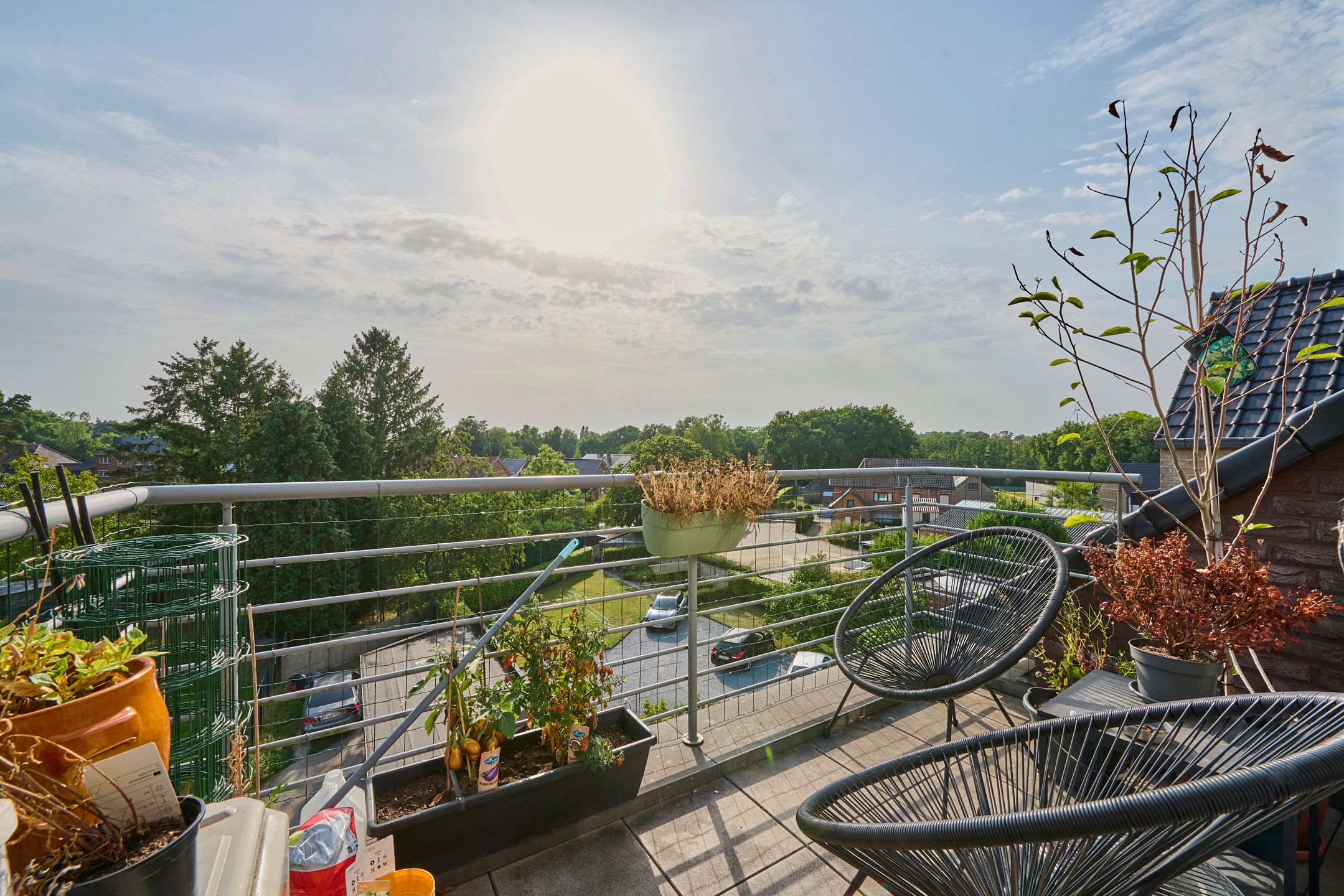 Instapklaar appartement (1 slpk), terras, carport en kelderberging foto 6