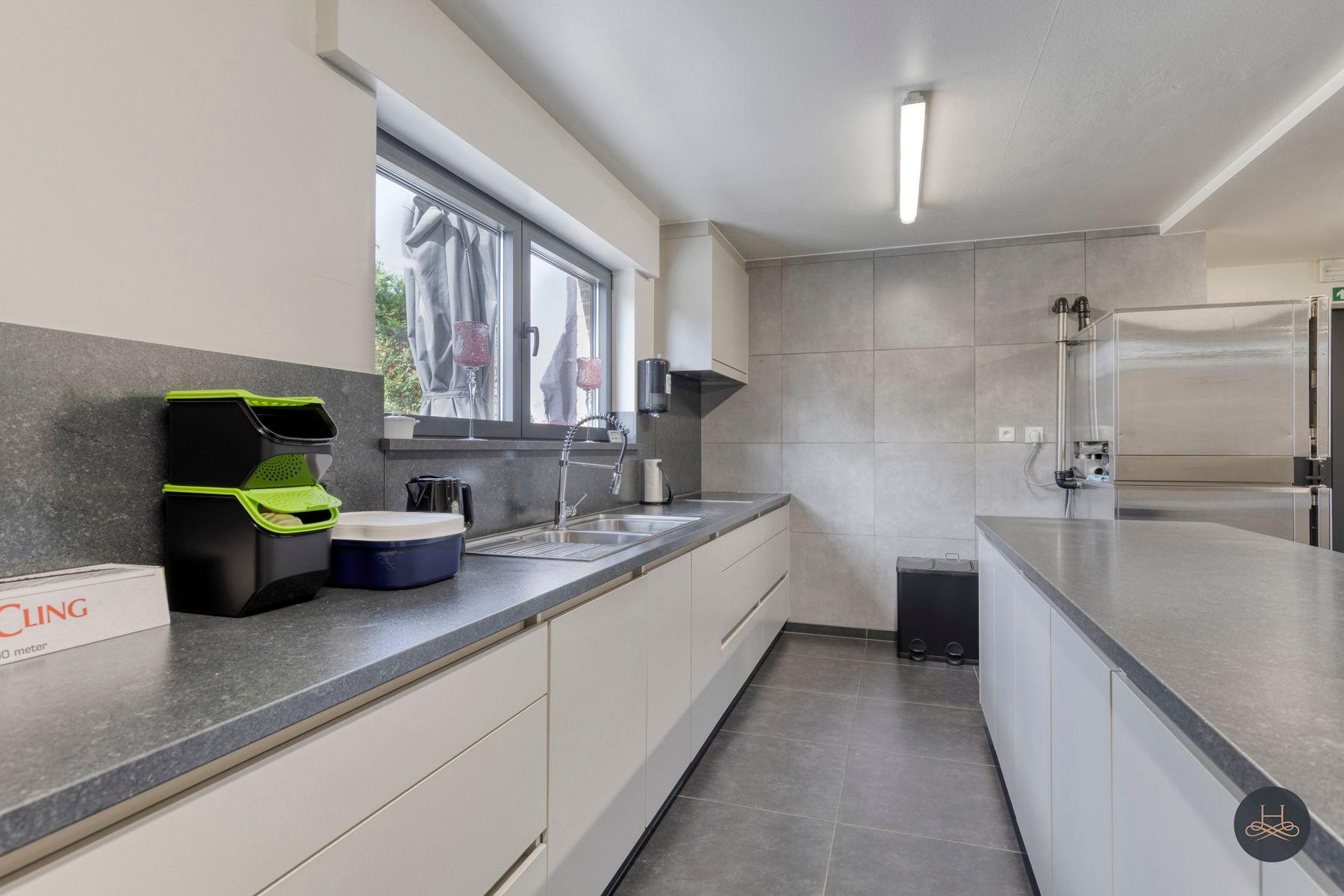 Hyperuitgeruste woning & broodjeszaak te Begijnendijk foto 7