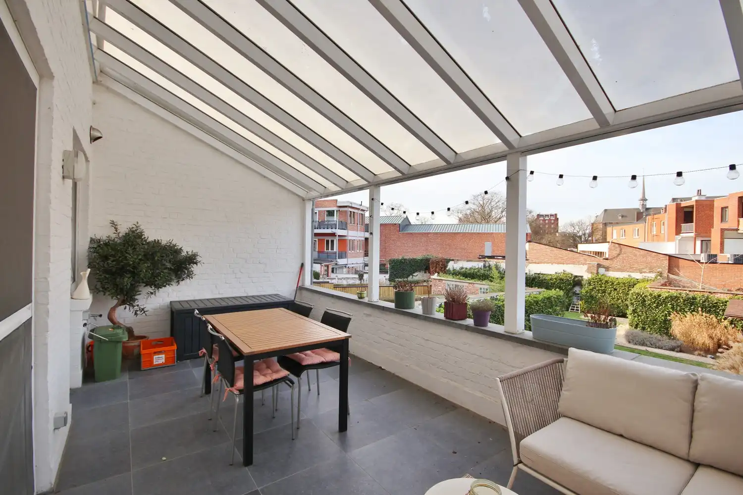 Appartement op gunstige locatie met groot terras foto 7