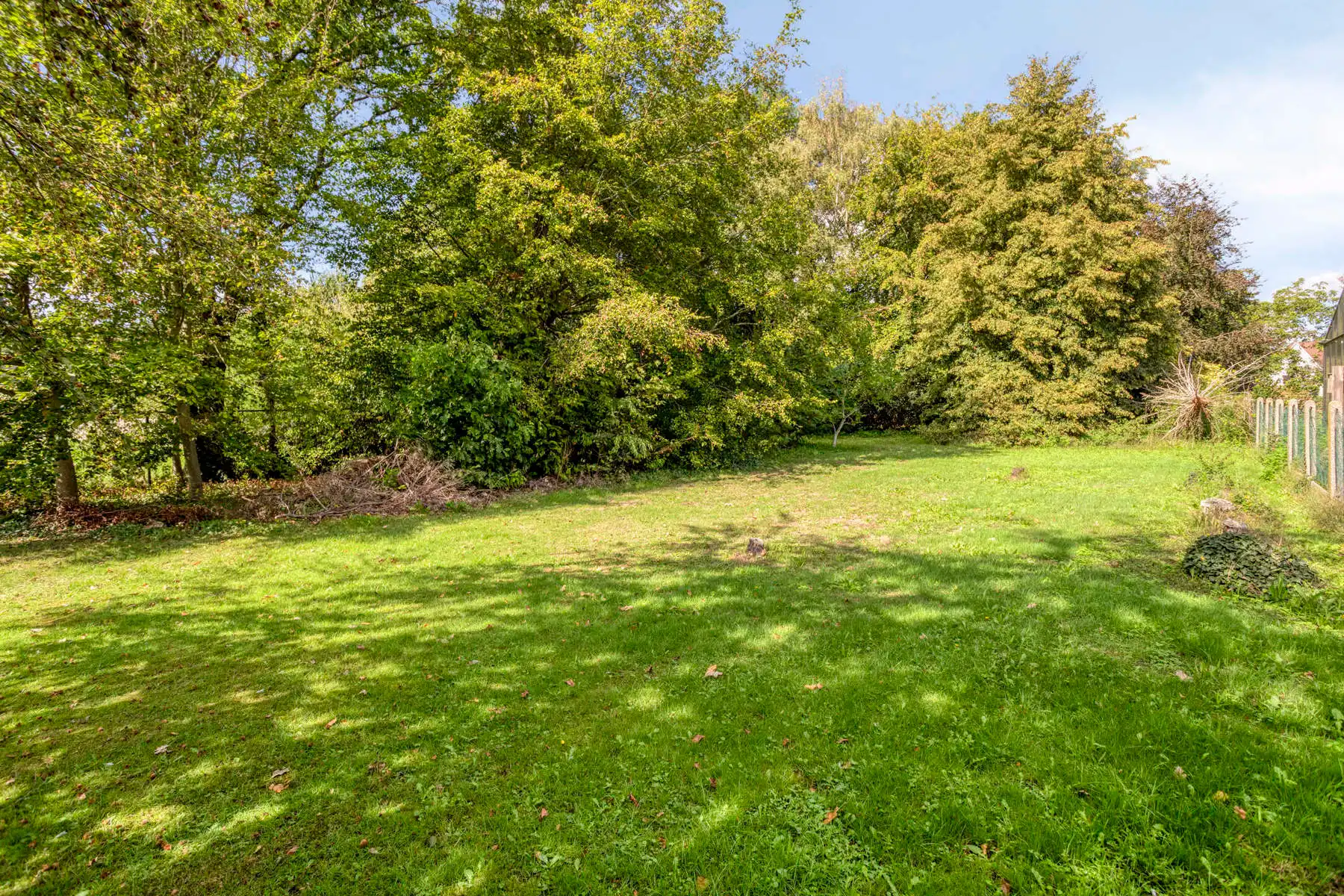Ruime, energiezuinige gezinswoning met prachtige tuin foto 28