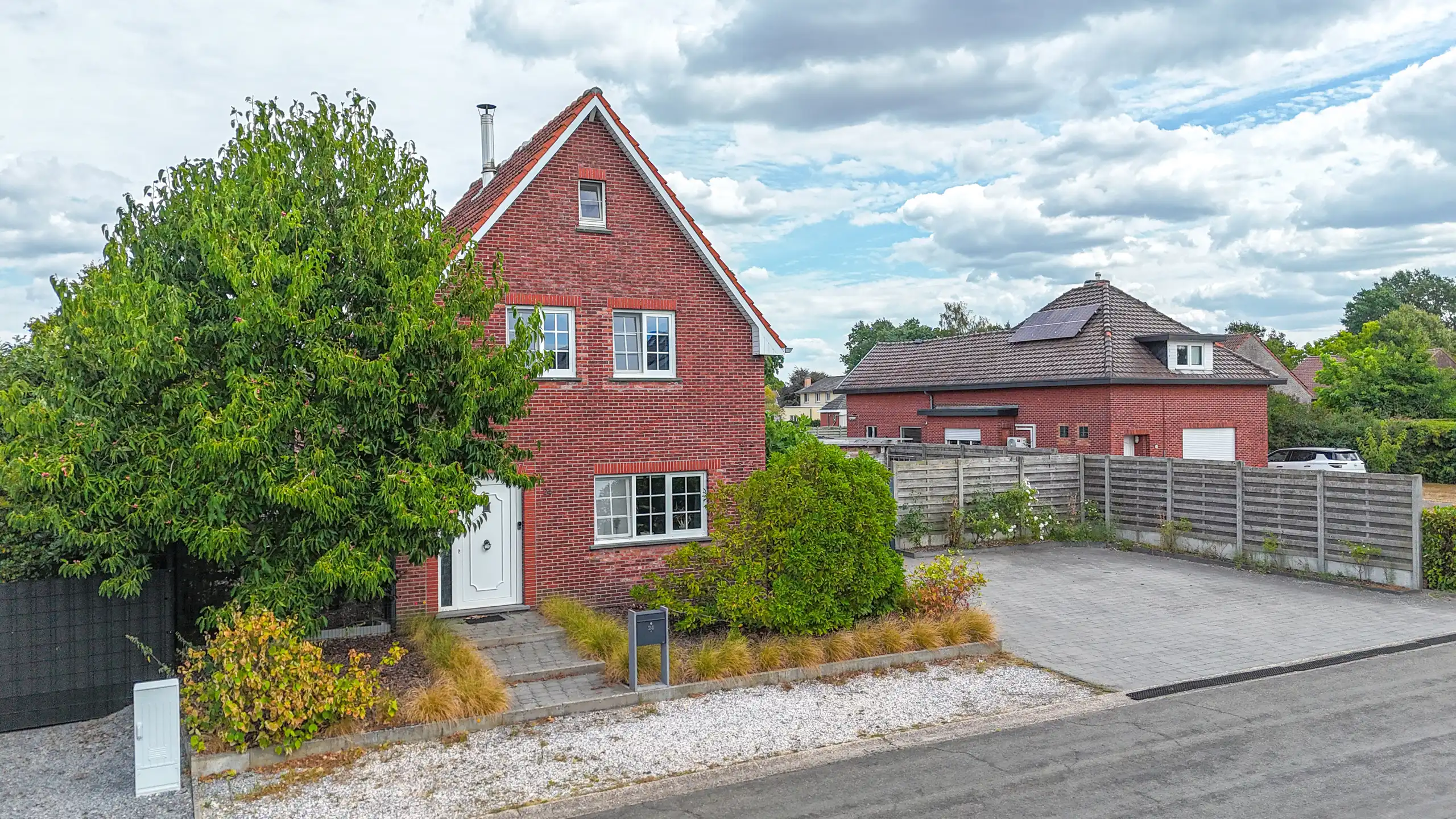 Instapklare woning op 9,8 are met prachtige tuin! foto 34