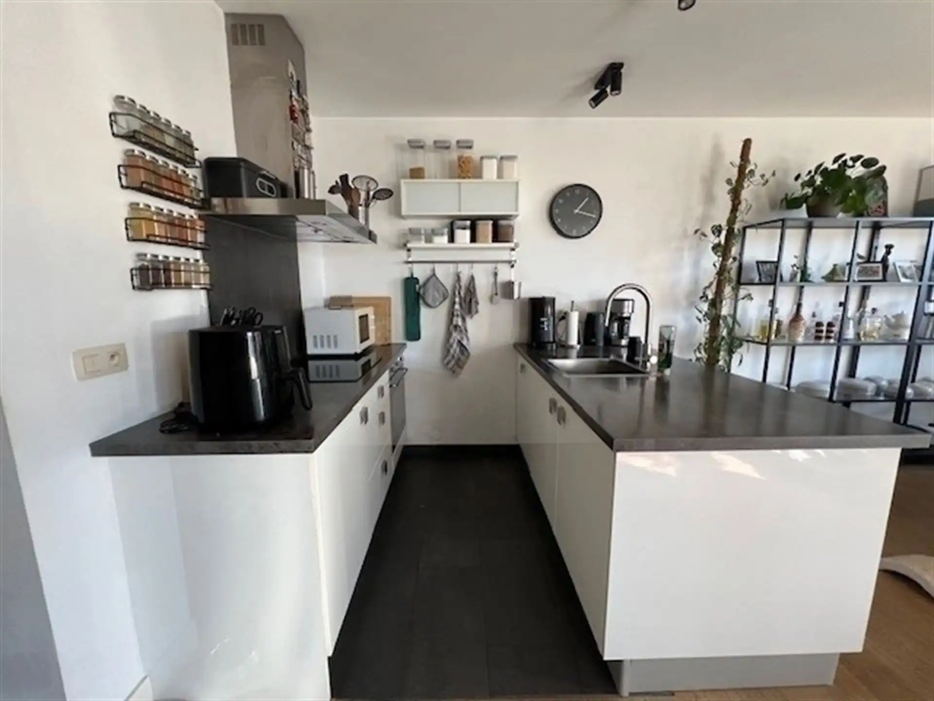 Gelijkvloersappartement met zonnige tuin! foto 4