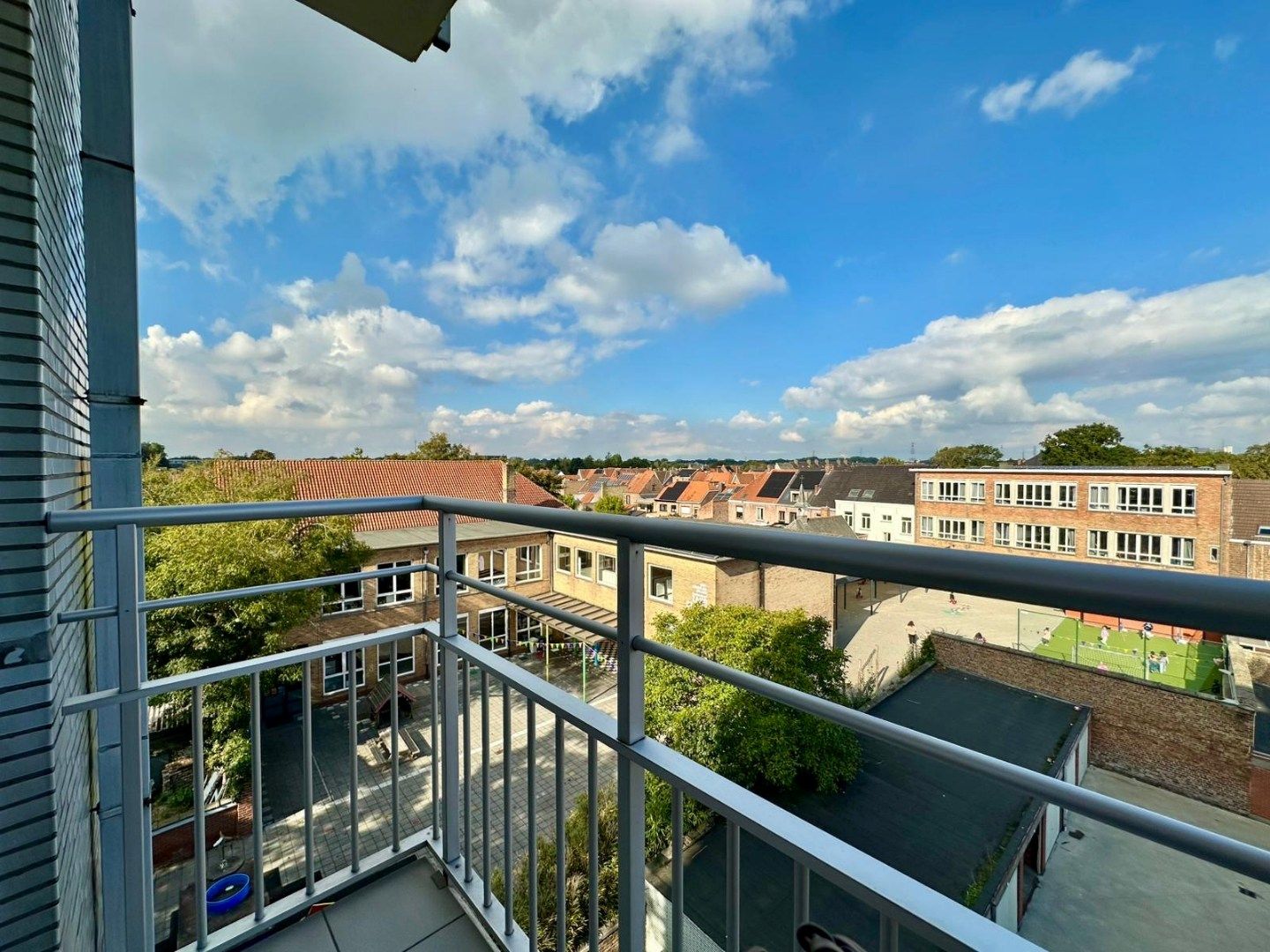 Appartement op centrale ligging te Sint-Andries foto 11