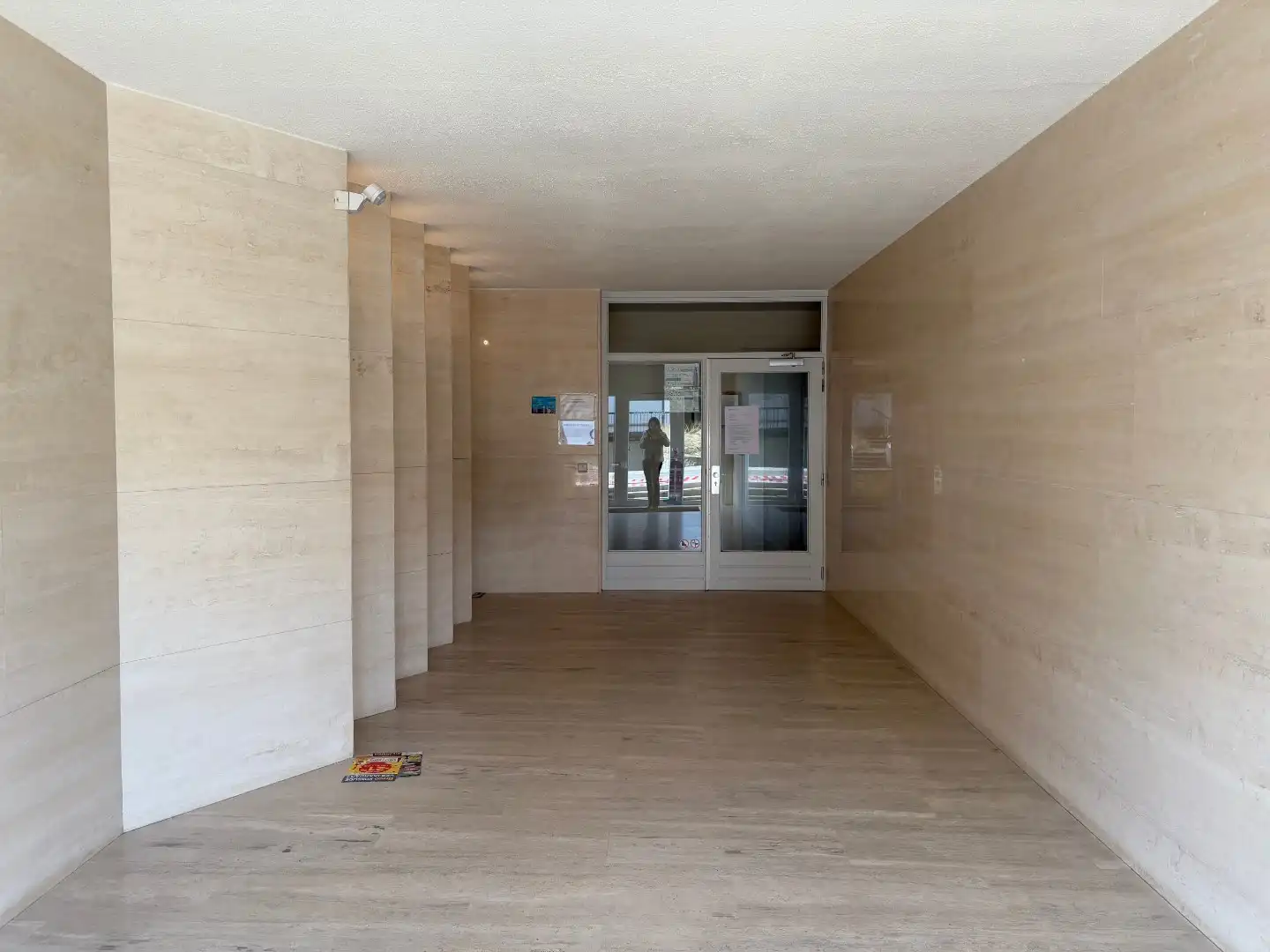 Zonnige studio te koop op enkele meters van het strand foto 13