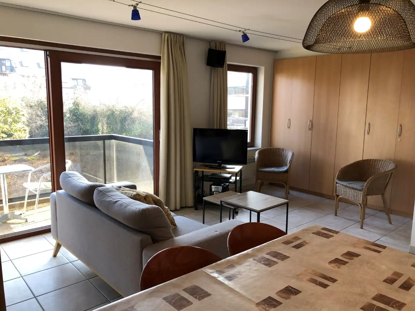 Ruime  ZUIDgerichte studio met slaaphoek en zonneterras in residentie Koksijde Promenade aan Ster der Zee. foto 8