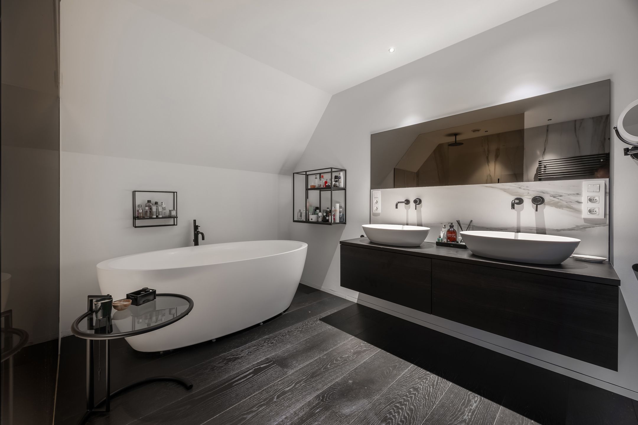 LUXE GERENOVEERDE VILLA, 4 slpk, 3 bdks, zwembad + poolhouse foto 32